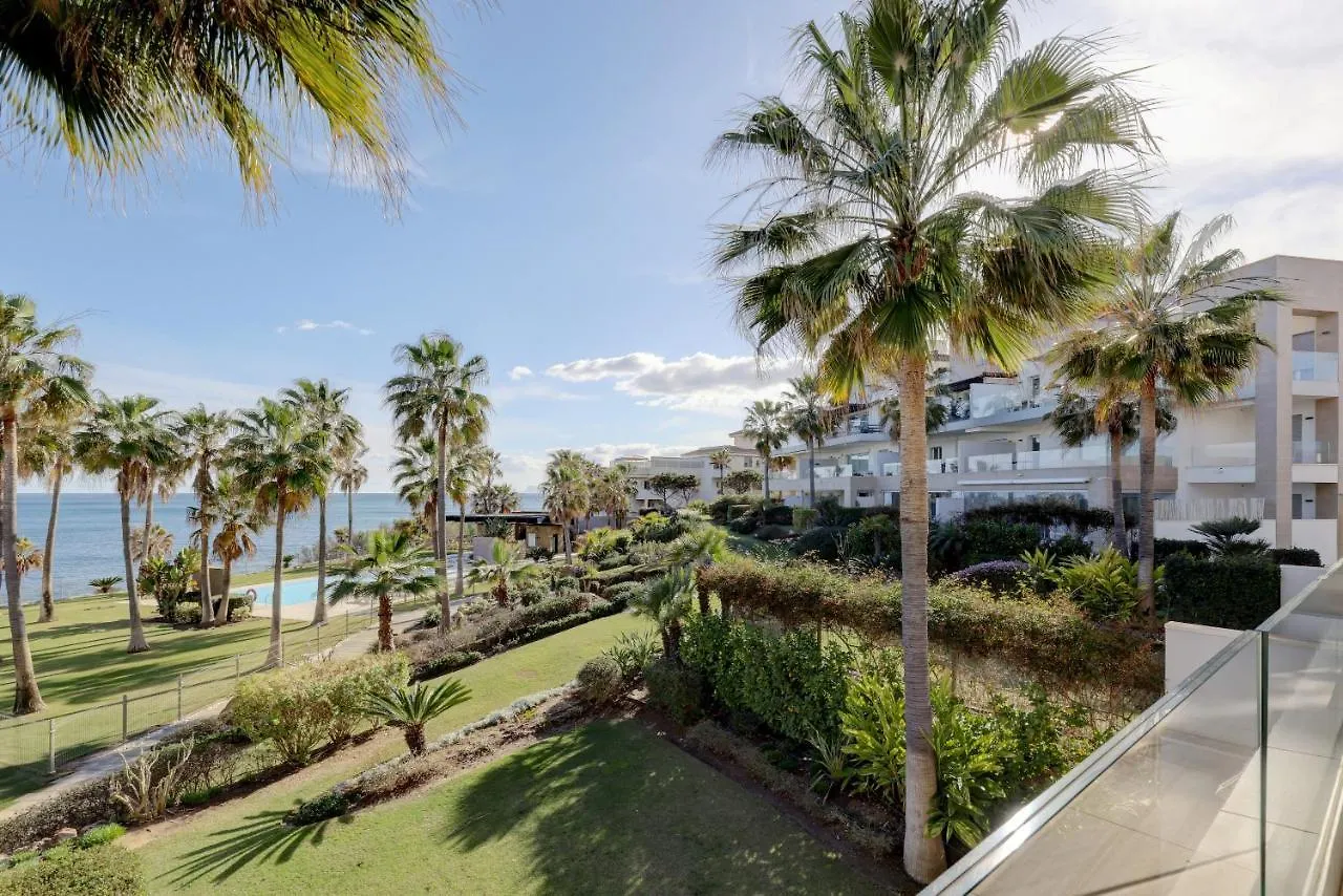 Modern Frontline Beach - Estepona Appartamento